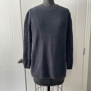 F21 Crewneck sweater Size M